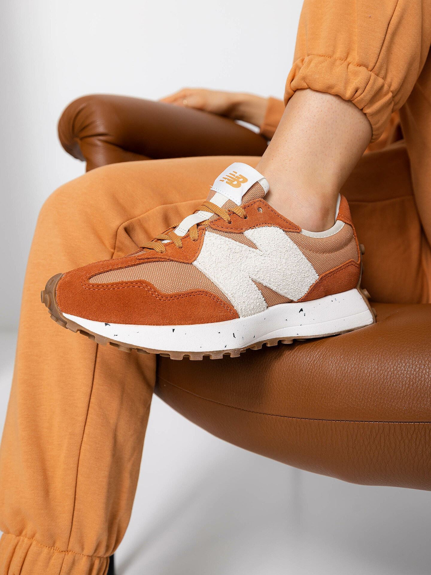 NEW BALANCE WS327 Brown